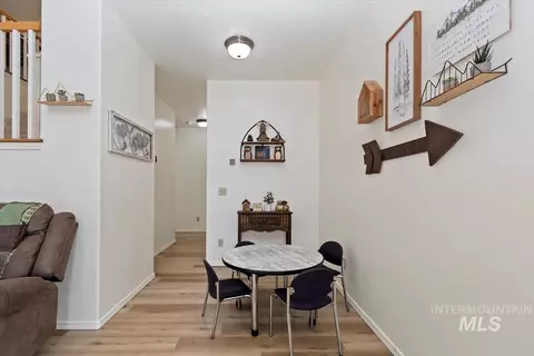 Dining - 1496 Pine Rdg, Cascade, ID 83611 photo 2 of 3
