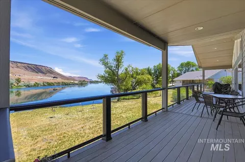 Exterior - 10250 Airpark Loop, Melba, ID 83641 photo 3 of 5