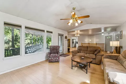 Living - 1925 Glenway, Fruitland, ID 83619 photo 2 of 2