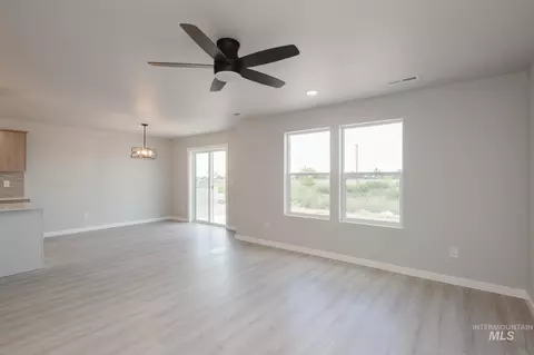 Living - 7300 W Trumbull Ct, Eagle, ID 83616 photo 3 of 4