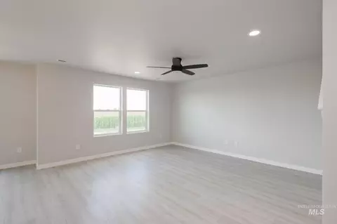 Living - 7300 W Trumbull Ct, Eagle, ID 83616 photo 2 of 4