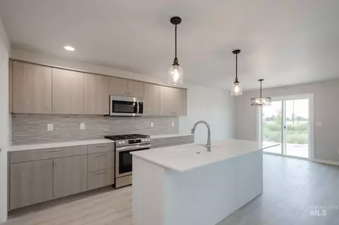 Kitchen - 7300 W Trumbull Ct, Eagle, ID 83616 photo 2 of 4