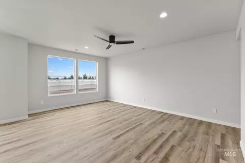Living - 7459 W Trumbull Ct, Eagle, ID 83616 photo 2 of 2