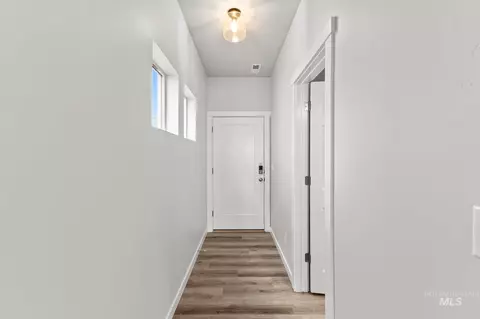 Entry Way - 7459 W Trumbull Ct, Eagle, ID 83616 photo 1 of 3