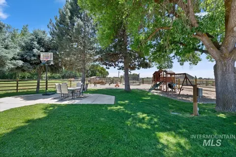 Exterior - 7345 Silver Bullet Ln, Star, ID 83669 photo 11 of 26