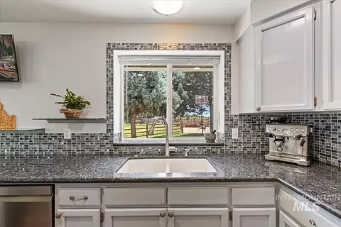Kitchen - 7345 Silver Bullet Ln, Star, ID 83669 photo 2 of 3