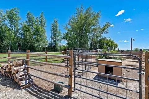 Exterior - 7345 Silver Bullet Ln, Star, ID 83669 photo 18 of 26