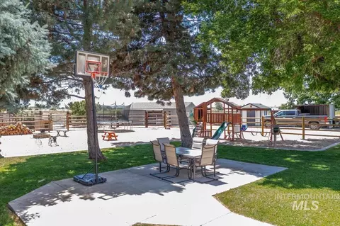 Exterior - 7345 Silver Bullet Ln, Star, ID 83669 photo 7 of 26