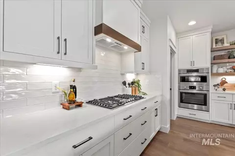 Kitchen - 6480 W Sollas Ct, Eagle, ID 83616 photo 4 of 6