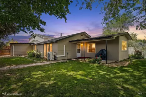 1720 W Roosevelt Ave, Nampa, ID 83651