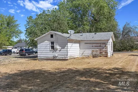 Exterior - 417 E Ave G, Jerome, ID 83338 photo 3 of 4