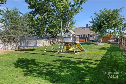 Exterior - 1726 Borah Ave, Twin Falls, ID 83301 photo 10 of 11