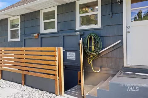 Exterior - 1726 Borah Ave, Twin Falls, ID 83301 photo 5 of 11
