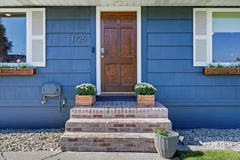 Exterior - 1726 Borah Ave, Twin Falls, ID 83301 photo 3 of 11