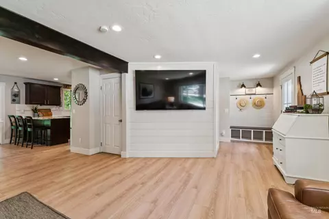 Entry Way - 359 N Rene Pl, Eagle, ID 83616 photo 1 of 3
