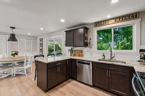 Kitchen - 359 N Rene Pl, Eagle, ID 83616 photo 3 of 4