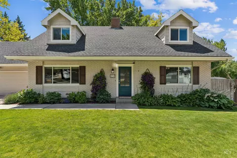 359 N Rene Pl, Eagle, ID 83616