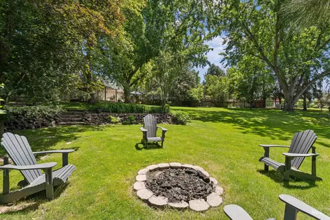 Exterior - 359 N Rene Pl, Eagle, ID 83616 photo 9 of 13