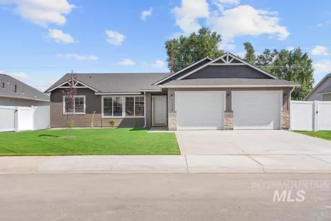 Exterior - 1370 Dawn St, Weiser, ID 83672 photo 2 of 5