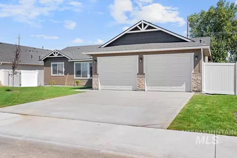 Exterior - 1370 Dawn St, Weiser, ID 83672 photo 3 of 5