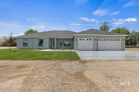 26215 Reed Ln, Wilder, ID 83676