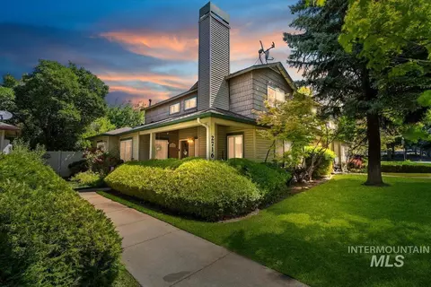 2716 W Cherry Ln, Boise, ID 83705