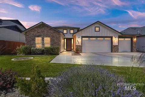 3896 E Forked Deer St, Boise, ID 83716