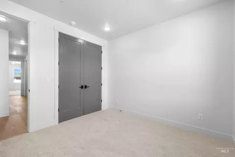 Bedroom - 15300 Rhodes Ct, Caldwell, ID 83607 photo 5 of 9
