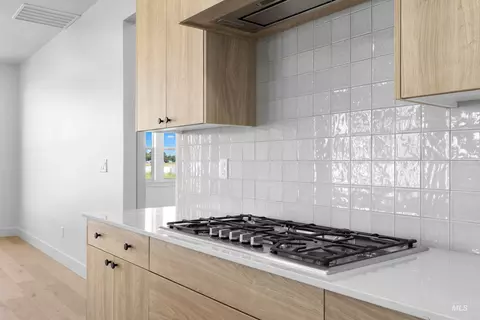 Kitchen - 15300 Rhodes Ct, Caldwell, ID 83607 photo 5 of 5
