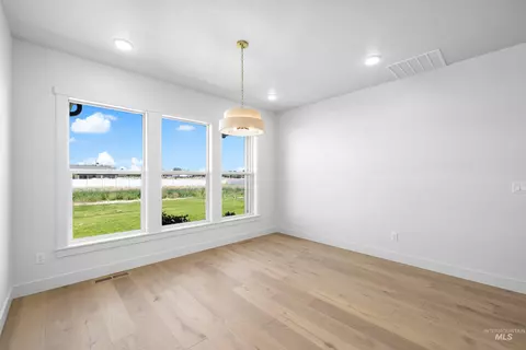 Dining - 15300 Rhodes Ct, Caldwell, ID 83607 photo 1 of 1