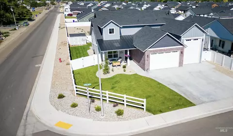705 Sandy Point St, Payette, ID 83661