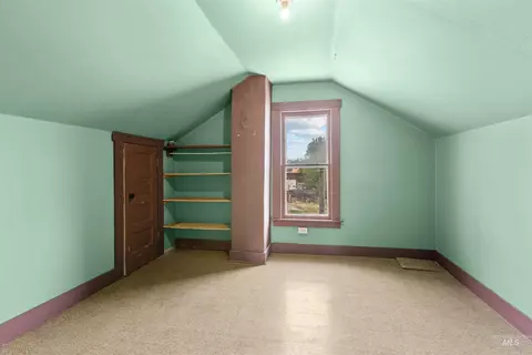 Bedroom - 928 W 4th St, Weiser, ID 83672 photo 4 of 4