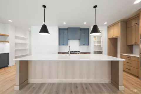 Kitchen - 270 N Hunter Creek Ave, Eagle, ID 83616 photo 9 of 9