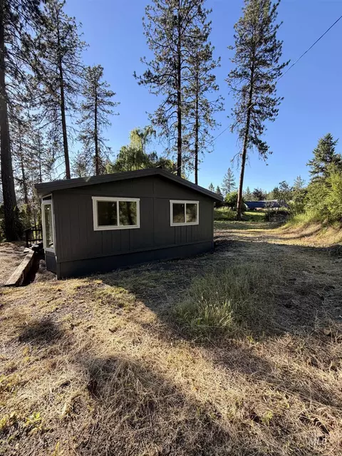 Exterior - 151 View Rd, Kamiah, ID 83536 photo 2 of 4