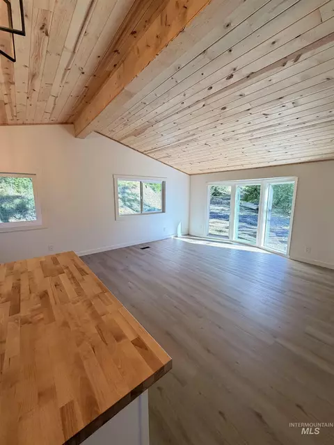 Living - 151 View Rd, Kamiah, ID 83536 photo 3 of 4