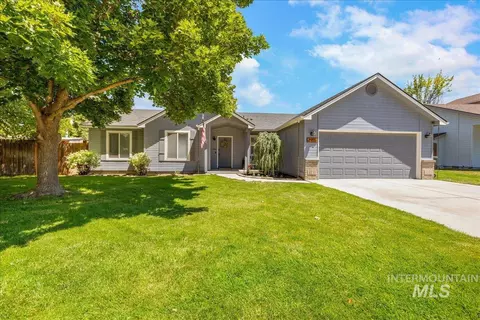 2990 N Old Stone Way, Meridian, ID 83646