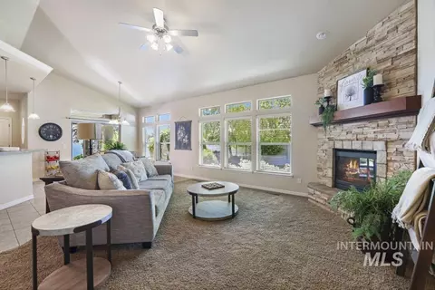 Living - 363 Arrowhead Path, Twin Falls, ID 83301 photo 2 of 2