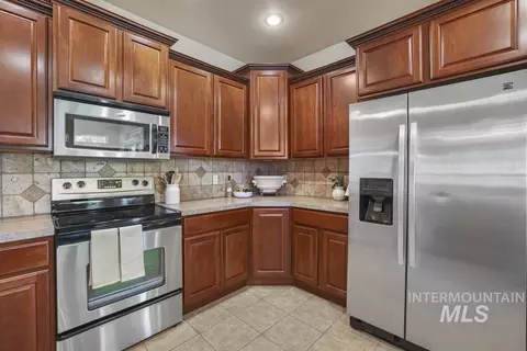 Kitchen - 363 Arrowhead Path, Twin Falls, ID 83301 photo 3 of 4