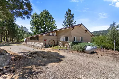 84 Clear Creek Dr, Boise, ID 83716