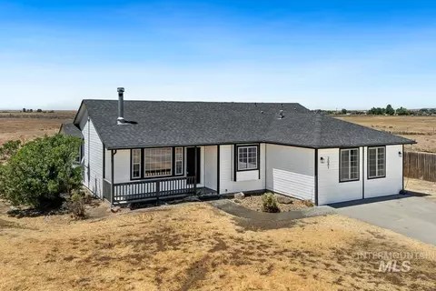 2081 SW Buckey Dr, Mountain Home, ID 83647