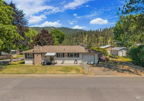 12779 Vista Ave, Orofino, ID 83544