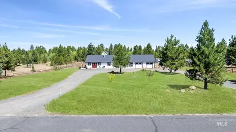 955 Valley View Ln, Mccall, ID 83638
