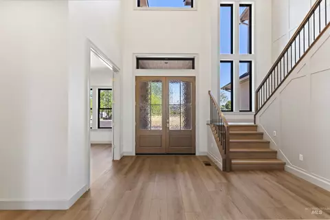 Entry Way - 998 Delehaye, Eagle, ID 83616 photo 1 of 2
