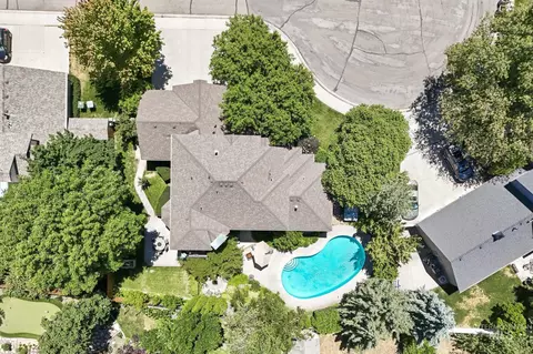View/Area - 1294 E Versailles Ct, Boise, ID 83706 photo 2 of 5