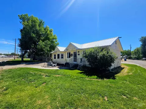 309 SW Sw Ave, New Plymouth, ID 83655