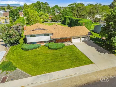 15610 Cantrice Ln, Caldwell, ID 83607