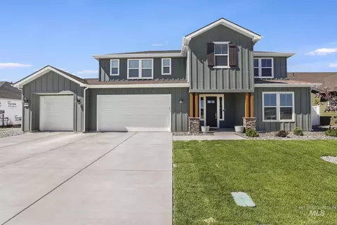 352 Maxine Ln W, Kimberly, ID 83341