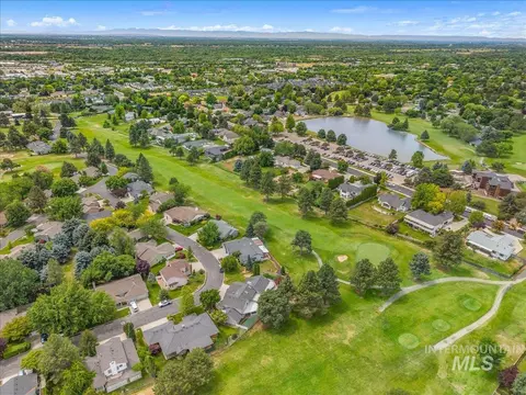 View/Area - 898 N Nicklaus Ln, Eagle, ID 83616 photo 3 of 3