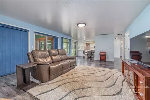 Other - 898 N Nicklaus Ln, Eagle, ID 83616 photo 8 of 10