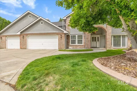 Exterior - 898 N Nicklaus Ln, Eagle, ID 83616 photo 10 of 10